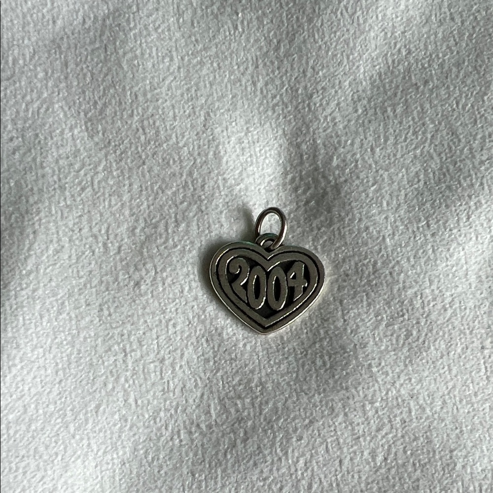 James Avery retired vintage 2004 charm